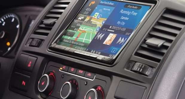 Навигация и мультимедийные системы для авто: комфорт и безопасность в пути