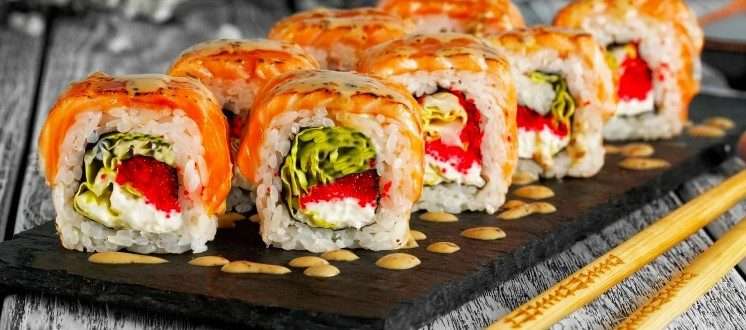 Суши и роллы: Вкусное путешествие в мир японской кухни