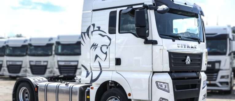 Sitrak 4x2 МКПП: надежный партнер для дальних грузоперевозок