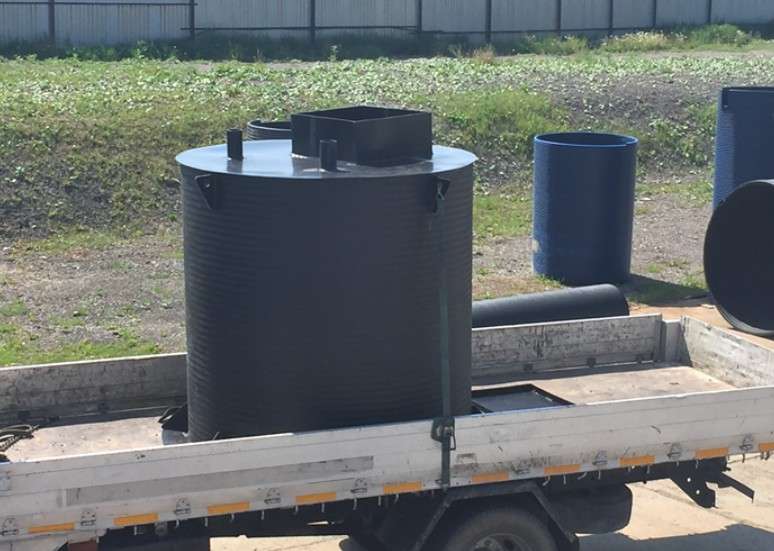 Недорогой погреб из пластика для вашего участка экономия и надежность