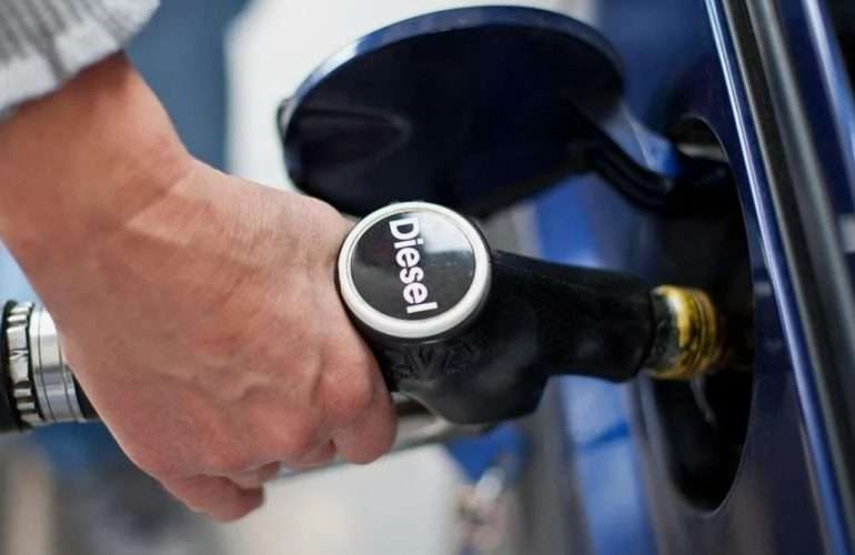 Сравнение дизельного топлива и бензина: что выгоднее и почему