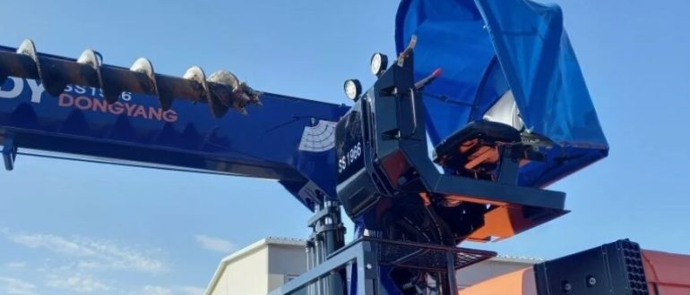 Надёжный тент для КМУ: защита оборудования и человек